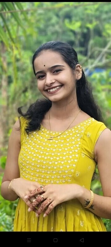 Extremely Beautiful Teen Mallu Girl First Remove her Bra And Showing her Perfect Shape Untouched Boobs for Boyfriend 🤩😍